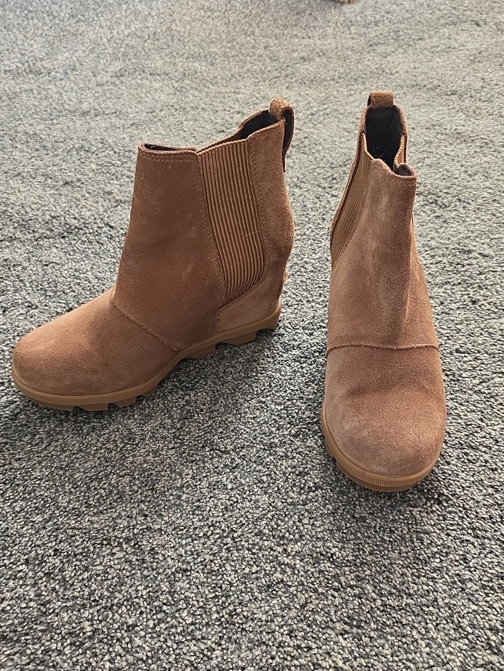 Sorel Women's Suede Chelsea Ankle Boots - Chestnut Brown Size 6.5